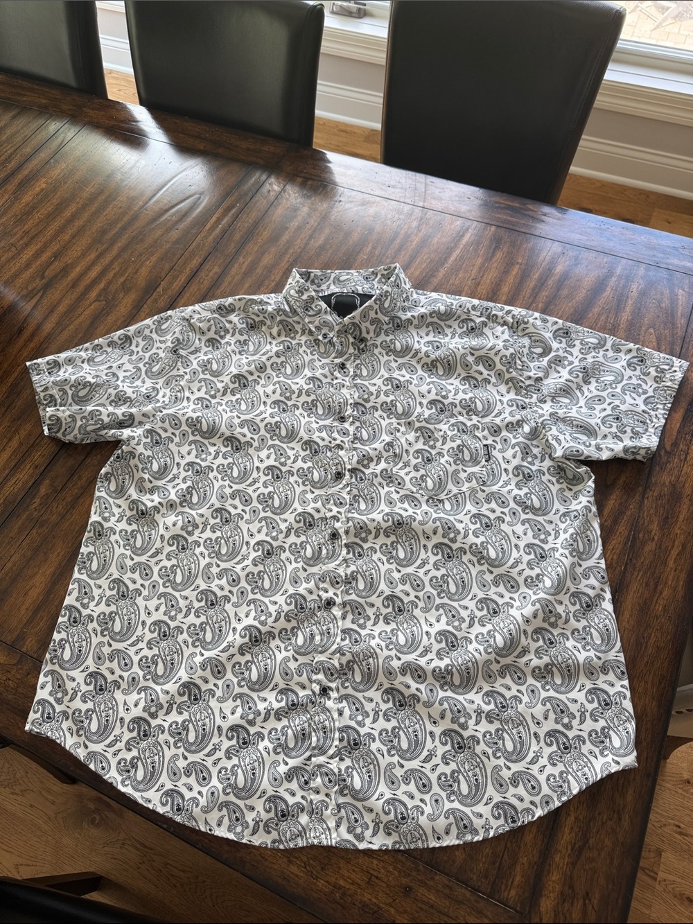 THE DRIVE - Men's Short-Sleeve Paisley Button-Down Shirt - White/Black